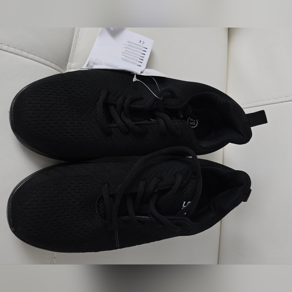 Women's Sneaker